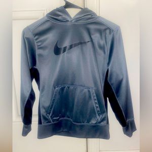 Nike Boys Medium Therma-Fit Hoodie